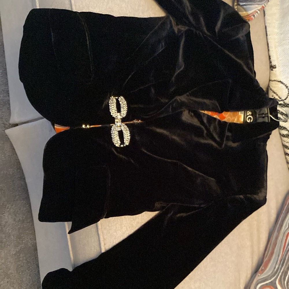 Black velvet jacket - Picture 6 of 8